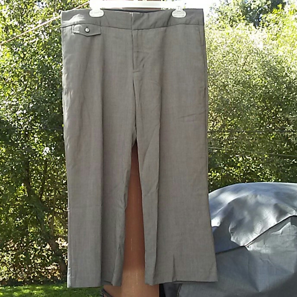 Trouser like capri